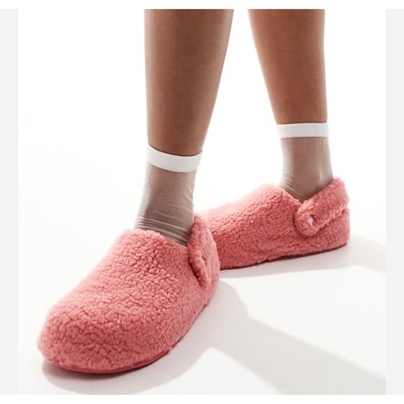 CROCS Shoes - Crocs Classic Cozzzy Slippers – Hot Blush Pink – Women's 10 / Men's 8